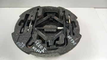 Kia ceed ii домкрат ключ набор ремонтный фото №1