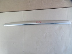 Mercedes w205 планка декоративна хром двері лівий зад a2056700122 фото №1