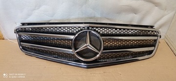 Mercedes c клас w204 204 решітка радіатора решітка 63 amg фото №1