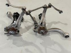 Lamborghini urus підвішування поворотна опора передня ліва важелі 4m0407241m фото №1