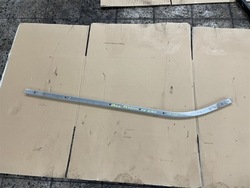 Направляющая дверь сдвижных правых верхняя renault master iii iv 10-23 фото №1