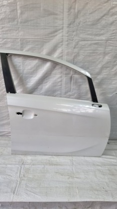 Opel corsa e 5d дверь правые перед правые передние фото №1