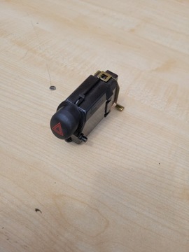 Jeep cherokee kj 01-07r кнопка аварійних фото №1