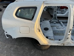 Крило задній праві dacia duster ii 0v369 фото №1