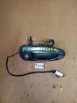 Mazda 626 ручка двері зовнішня перед права штекер центрального замка фото №1