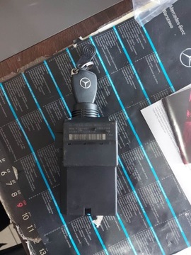 Mercedes c класс замок зажигания a2035450508 фото №1