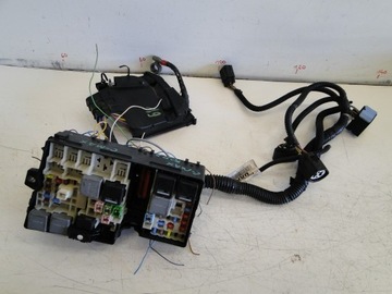 Ford c-max mk2 ii коробка запобіжників фото №1