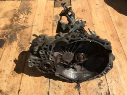 Коробка передач коробки передач honda civic vii 1.7 дизель з турбонаддувом з прямим уприскуванням фото №1