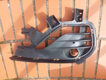 Hyundai i30 16 - решітка решітка рамка ліва оригінал фото №1