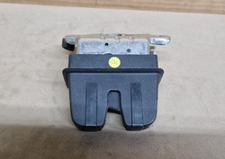 Замок кришки зад vw passat b8 3g0827503 оригінал ідеал фото №1