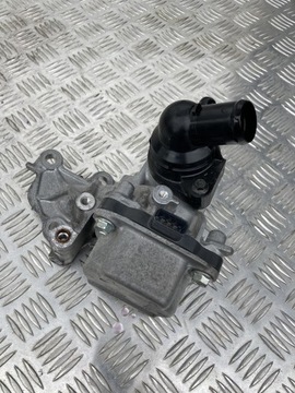 Насос води yaris cross 21- 1.5 гібрид фото №1