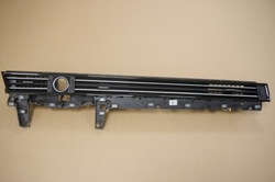 Vw passat b8 решітка повітропровід 3g1857083 фото №1