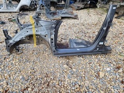 Поріг лівий довгий обрізаний honda jazz v 20- crosstar nh808m фото №1