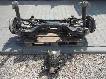 Подвешивание зад ось балка jaguar f-pace 2.0 d 4x4 фото №1