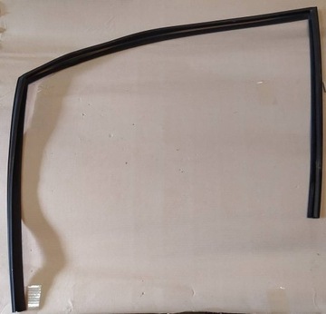 Pacifica 17- прокладка скла двері передні ліві фото №1
