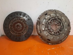 Volvo s40 ii 136km 04-07 2.0d сцепление диск прижим 324043010 d4204t фото №1