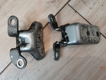 Петли дверь правый зад toyota yaris ii фото №1