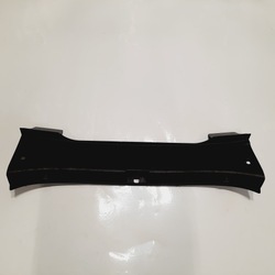 Mercedes c-klasa w205 sedan защита заднего ремня a2056908204 фото №1