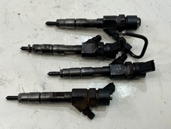 Инжектор opel vivaro 1.9 dci 0445110 повреждённый фото №1