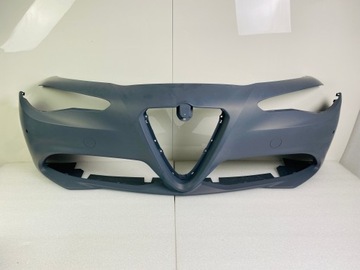 Бампер переднее alfa giulia з отверстиями na pdc фото №1