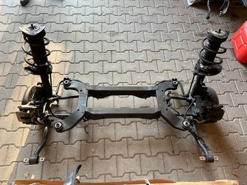 Renault megane v e-tech підрамник задні балка підвішування зад вісь 554005mz0a фото №1