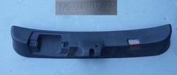 Пластик защита крышки багажника mercedes a w176 1767400272 фото №1