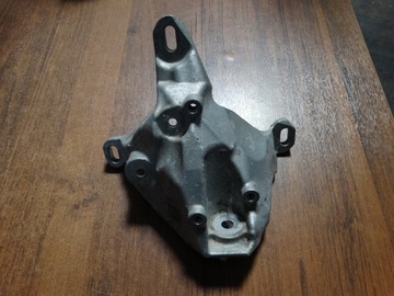 Ідеальна лапи кронштейн audi a8 d5 1 фото №1