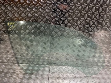 Скло бокова двері праві перед bmw e81 e82 7165580 фото №1