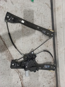 Підйомник вікна переднє праві opel astra k v фото №1