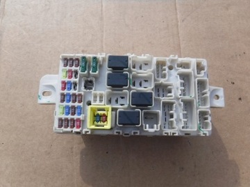 Коробка предохранителей mitsubishi space star 8637a990 g8c-933m-f0z03 фото №1