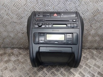 Радио проигрыватель seat aura cd + код + панель воздуховод + рамка toledo ii фото №1