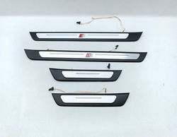 Планки пороговые комплект подсвечиваемый led s-line audi a7 c8 4k8947405a фото №1