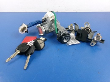 Hyundai i10 рестайлинг 10-13 1.1 замок зажигания вкладыши замков 2ключи иммобилайзер фото №1