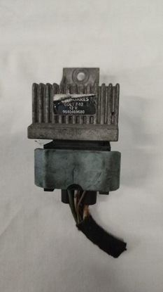 Renault реле свечей 9640469680 фото №1