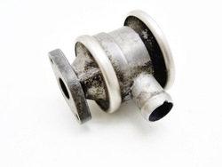 Клапан вихлопних газів egr 1.6 16v astra vectra b zafira a фото №1