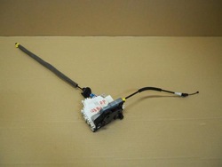 Замок двері праві перед audi q3 8u фото №1