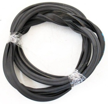 Audi a5 8t прокладка крышки багажника sportback фото №1