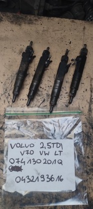 Volvo v70 s80 2,5tdi форсунка інжектор 074130201q фото №1