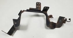 Крепление коробка предохранителей aston rapide фото №1