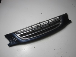 Решітка радіатора решітка передня перед toyota avensis 00r фото №1