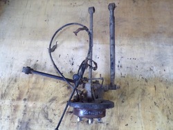 Kia sportage ii поворотна опора задня ліва важіль 95680-2e300 2wd фото №1