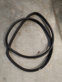 Jeep grand cherokee wk2 прокладка дверь зад левая правая фото №1