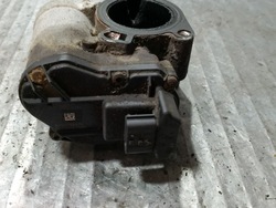 Клапан egr nissan qashqai 8200796674-c 2.0 dci фото №1