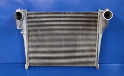 Радіаторів повітря інтеркулер mercedes actros mp4 mp5 a9605000002 фото №1