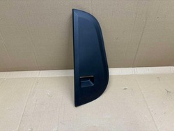 Защита bagaznikia правая porsche taycan 9j1864552 фото №1