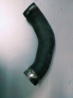 Volvo s60 ii 2.0 t труба інтеркулер 31657736 фото №1