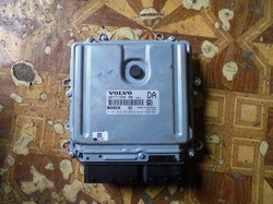 Volvo комп'ютер 0281012103 фото №1