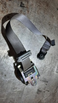 Pas безпеки правий перед mazda 323f 00r фото №1