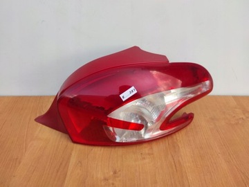 Peugeot 208 правая лампа зад задняя стекло корпус фото №1