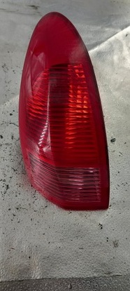 Лампа права зад alfa romeo 147 02r hb фото №1